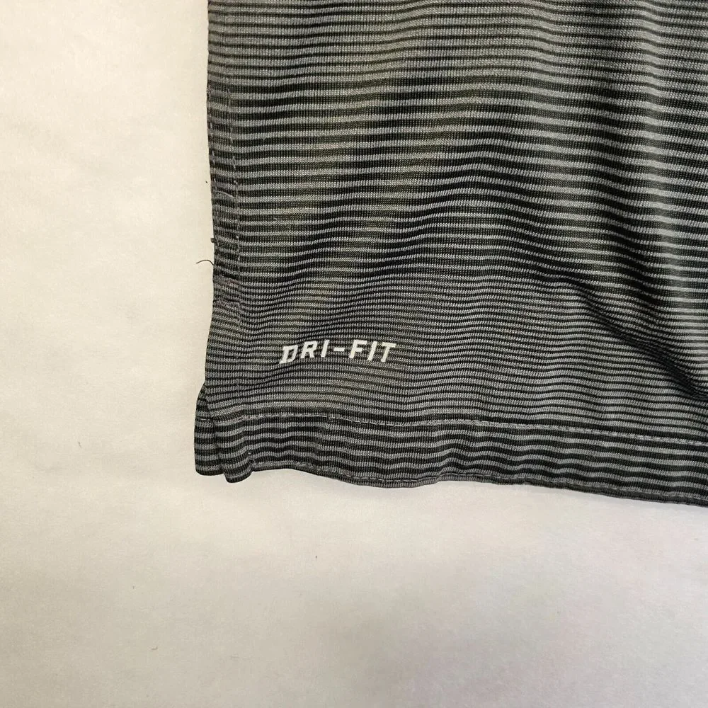 Nike Dri-Fit Polo Shirt‎ Mens Striped Short Sleeve Button Collared Gray Logo XL